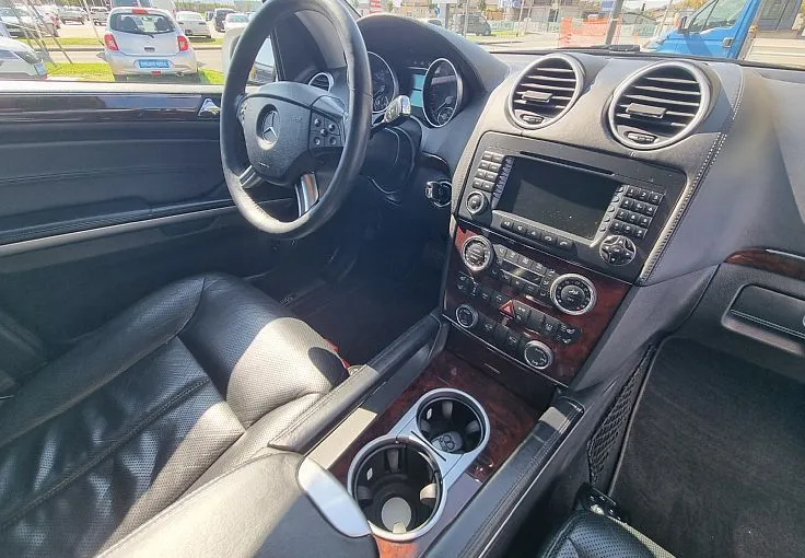Zunanja slika - Mercedes-Benz GL-Razred - GL 320 CDI 4MATIC.AMG.WEBASTO.ZRAČNO VZM.1LASTNIK - 9