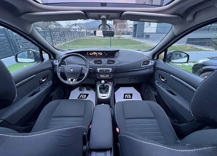 Zunanja slika - Renault Scénic - Grand Scenic 1.5 dCi+1.LAST+SLO+NAVI+PANORAMA+Limited Edition . - 13