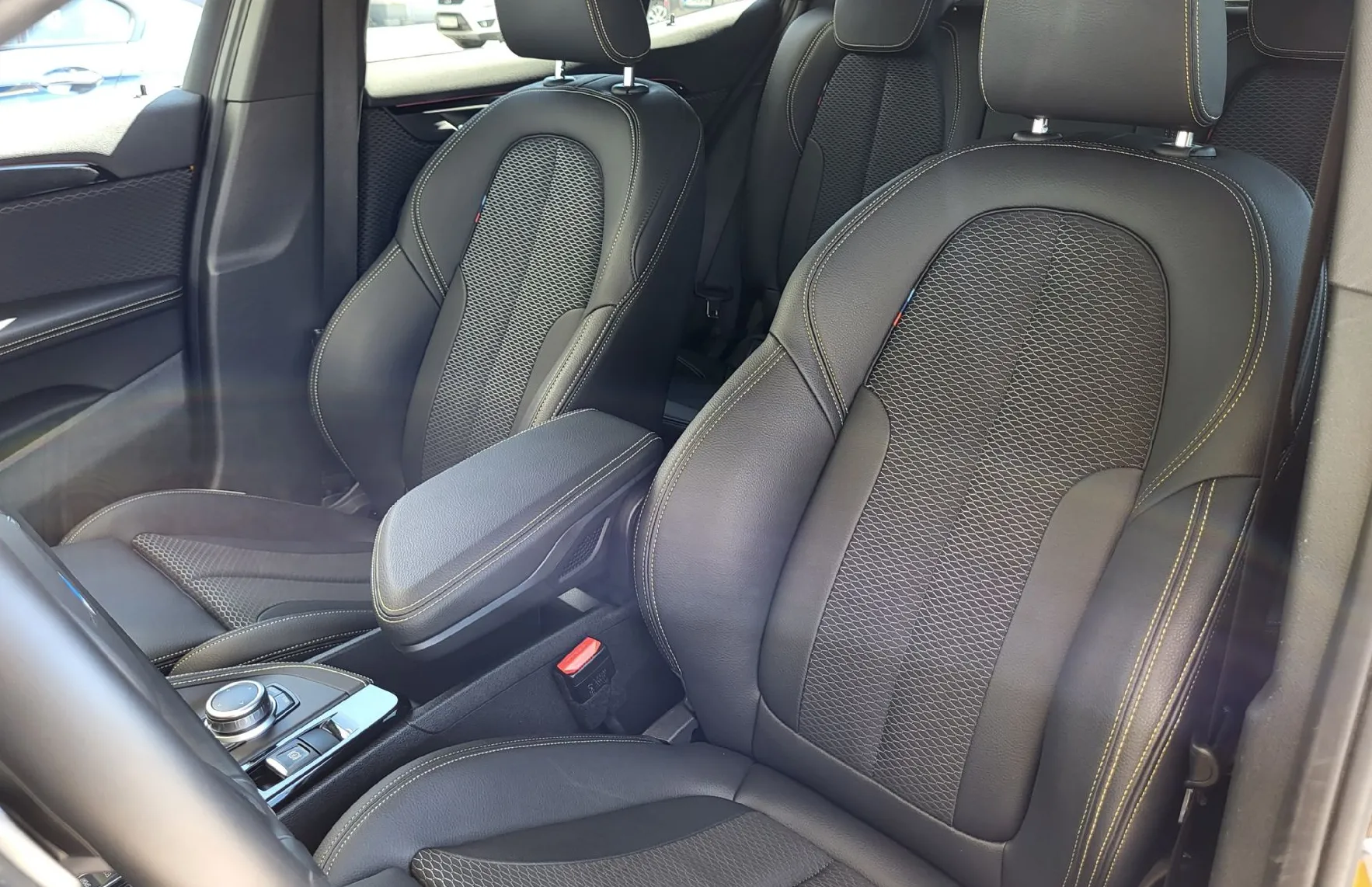 Zunanja slika - BMW X2 - serija : xDrive20d AT  M-Sport Cena novega 61000 EUR - 12