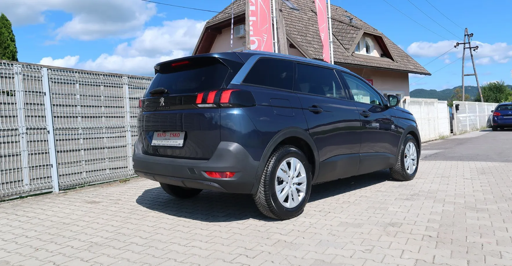 Zunanja slika - Peugeot 5008 - 1.5 BLUEHDI 130 AUT.-NAVI-KAMERA-PDC-7 SEDEŽEV - 4