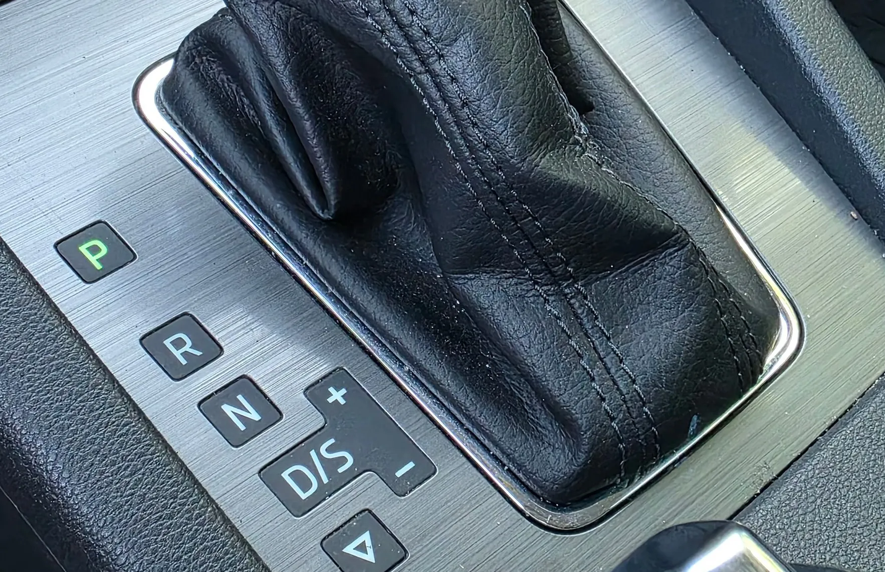Zunanja slika - Škoda Octavia - COMBI 2.0TDI DSG LED-NAVI-CANON-GRETJE SEDEŽEV-ALU - 18
