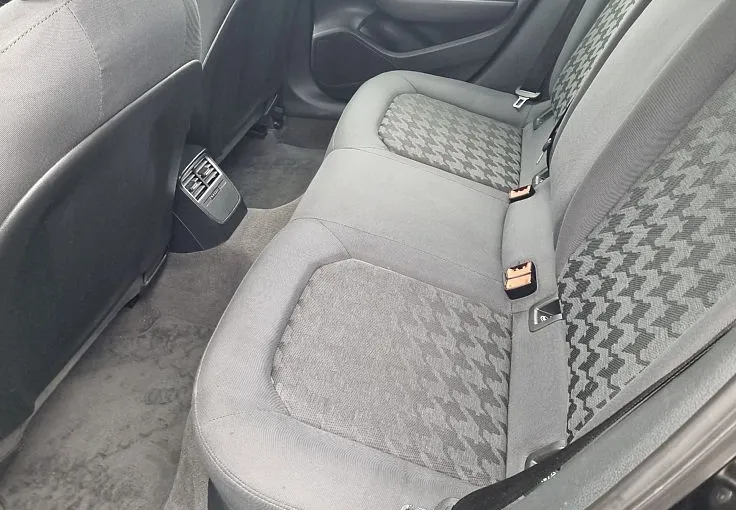 Zunanja slika - Audi A3 - 1.6 TDI NAVI.. VELIK SERVIS.BLUETOOTH - 9