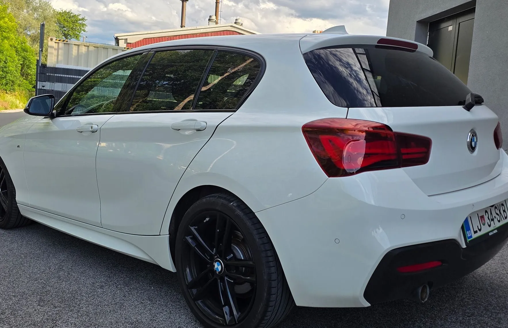 Zunanja slika - BMW Serija 1 - : 116i M SPORT LED-NAVI-ALU-KAMERA-2.LASTNIK - 7