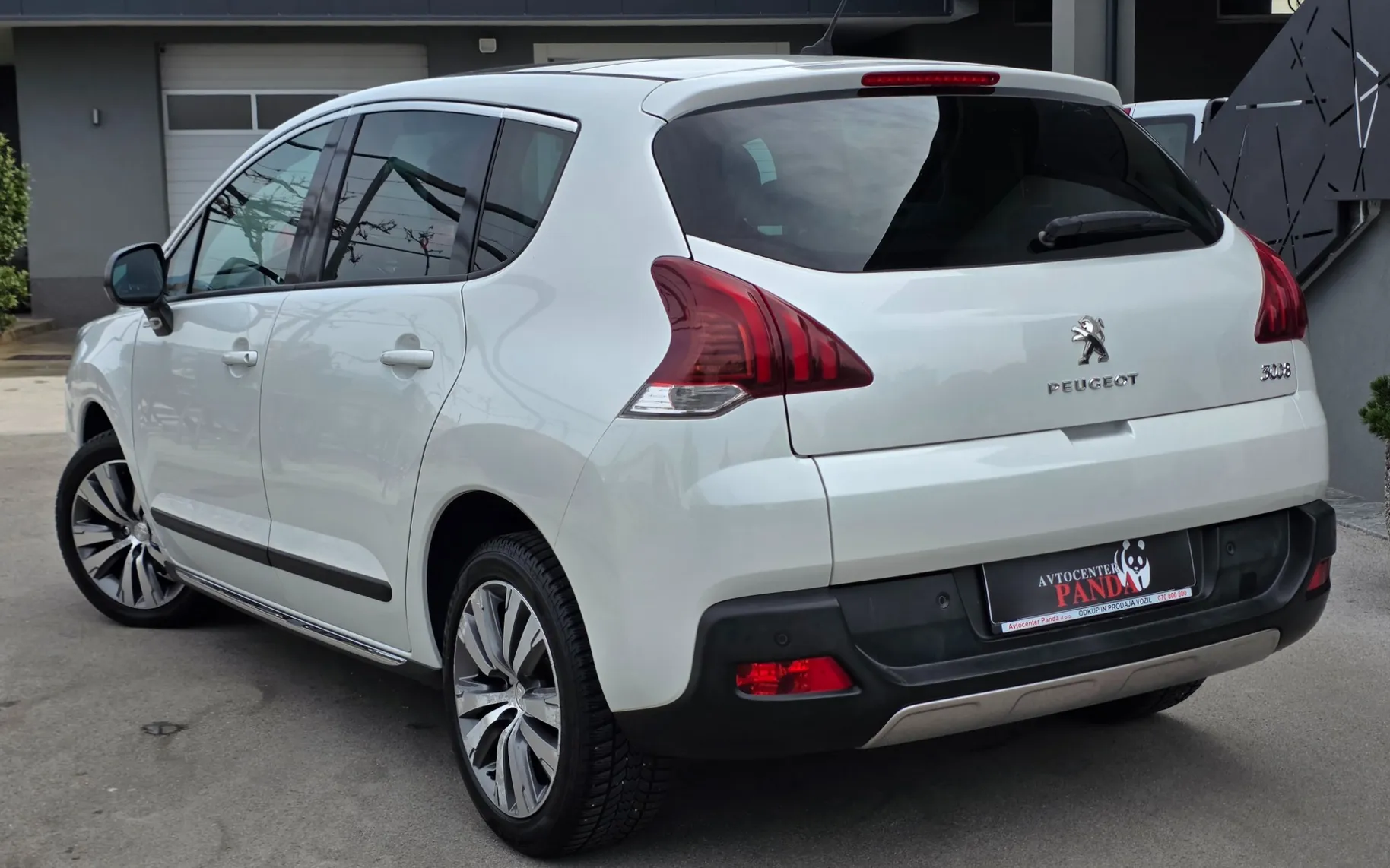 Zunanja slika - Peugeot 3008 - 1,6 HDi Style - 3