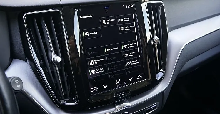 Zunanja slika - Volvo XC60 - B4D AWD AUT Momentum Pro+ACC+KAM.+12.MES.JAMSTVO - 15