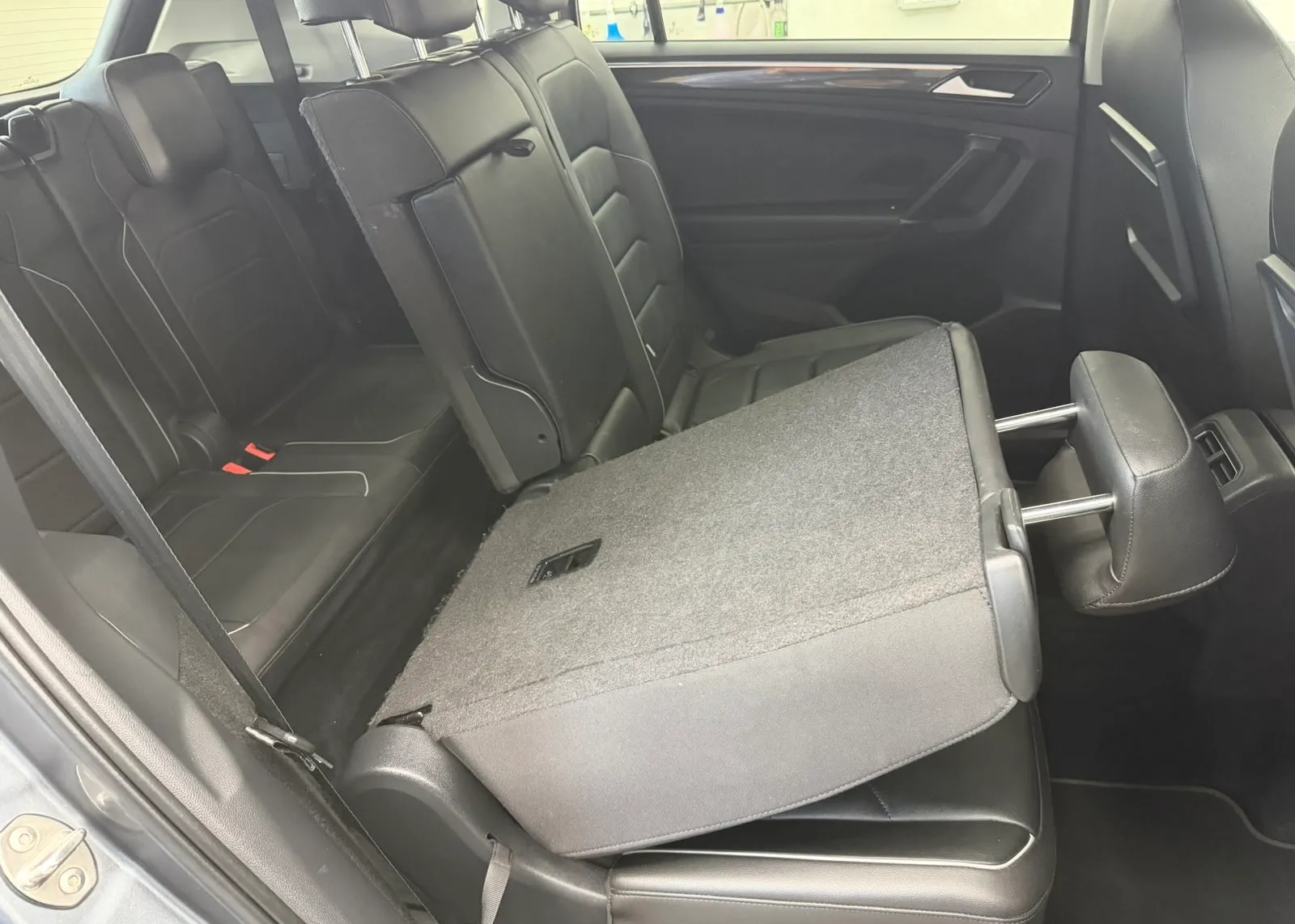 Zunanja slika - Volkswagen Tiguan - 2,0 TDI BMT Highline DSG 4MOTION - 6