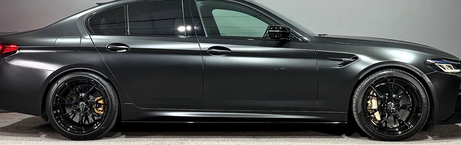 Zunanja slika - BMW M5 - COMPETITION - KERAMIKA - BOWERS - 360 KAMERA - A - 7