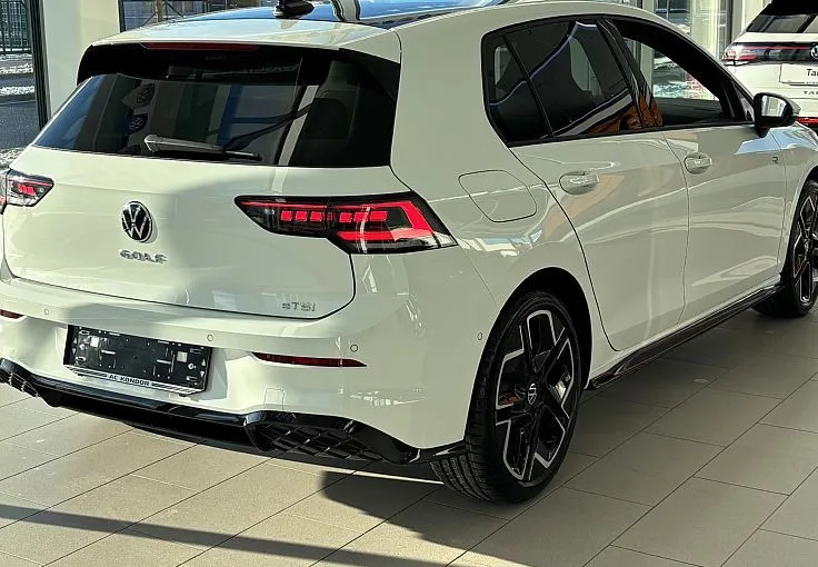 Zunanja slika - Volkswagen Golf - 4JOY 1.5 eTSI DSG - 4