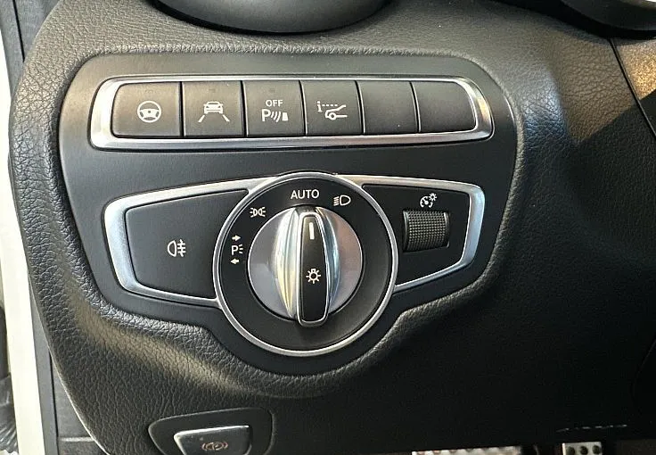 Zunanja slika - Mercedes-Benz C-Razred - Mercedes-AMG C 63 S - 11