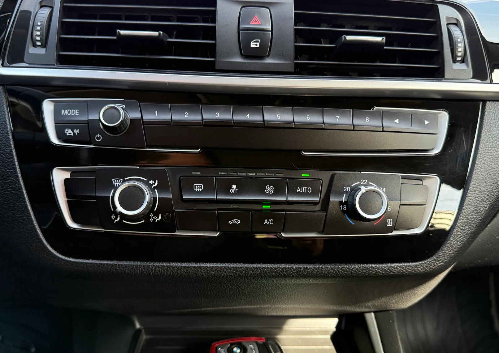Zunanja slika - BMW Serija 1 - 1 Series 114//d / Sportline - 11