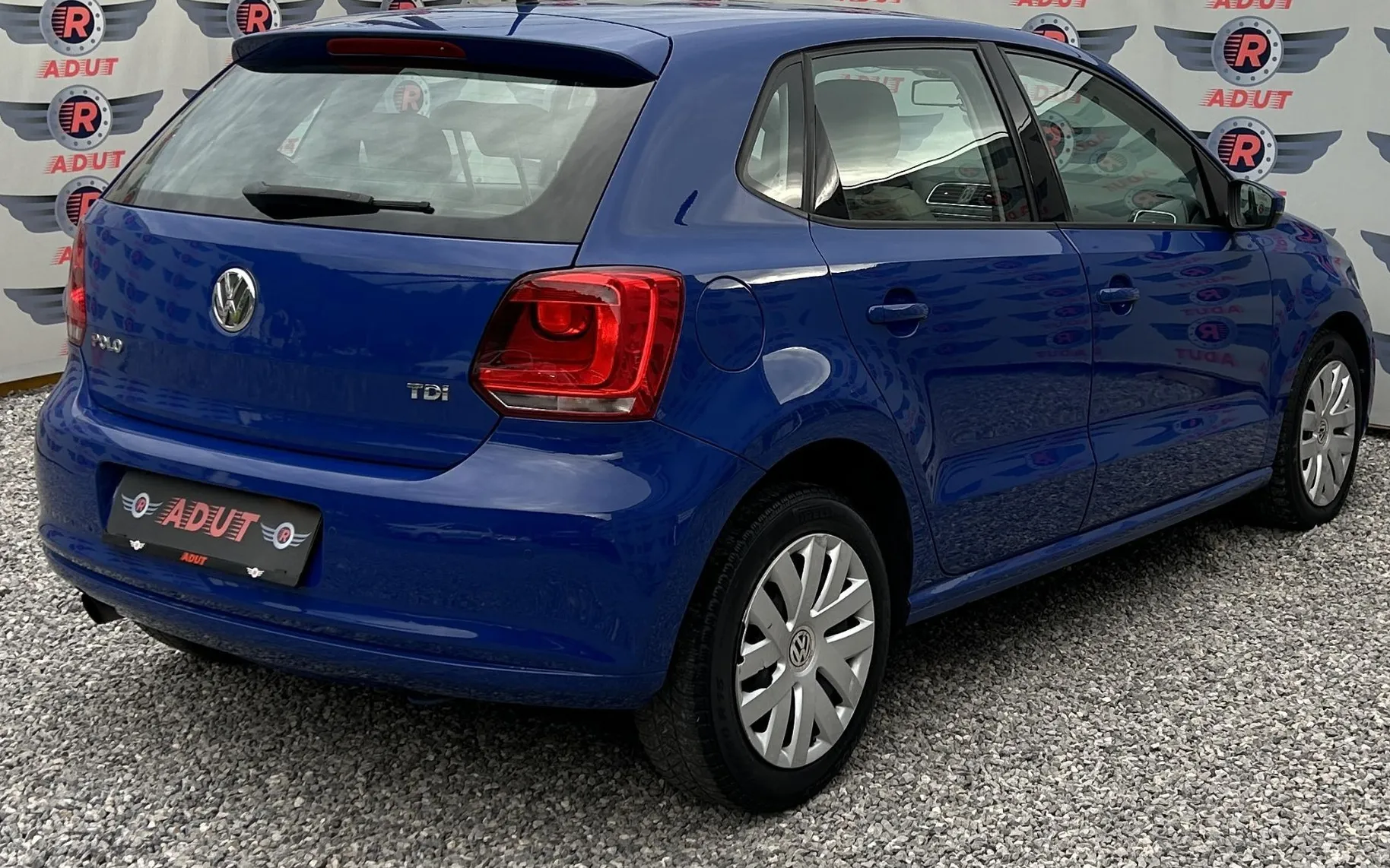 Zunanja slika - Volkswagen Polo - 1.6 TDI DPF Highline 66  90  PARK. NAVI. 1 LET.J.. - 6