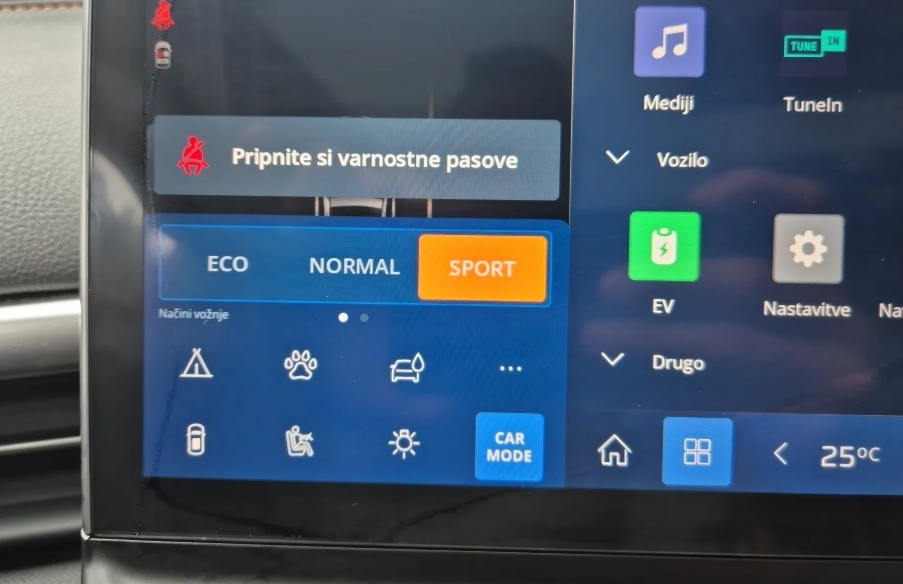 Zunanja slika - Vinfast VF6 - PLUS 59.6kWh 204PS FWD-TESTNO VOZILO - 20