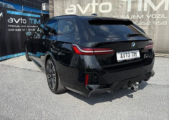 Zunanja slika - BMW serija 5 Touring: - 520d M-SPORT HEAD-UP ACC LED HARMAN 360 Vl. Klj - 3