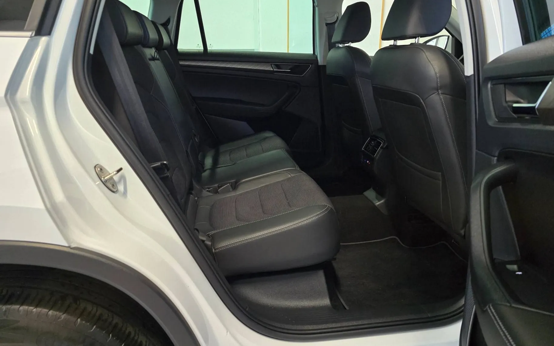 Notranja slika - Škoda Kodiaq - 2.0 TDI Style DSG- Matrix.virtual.kamera.asistence - 17