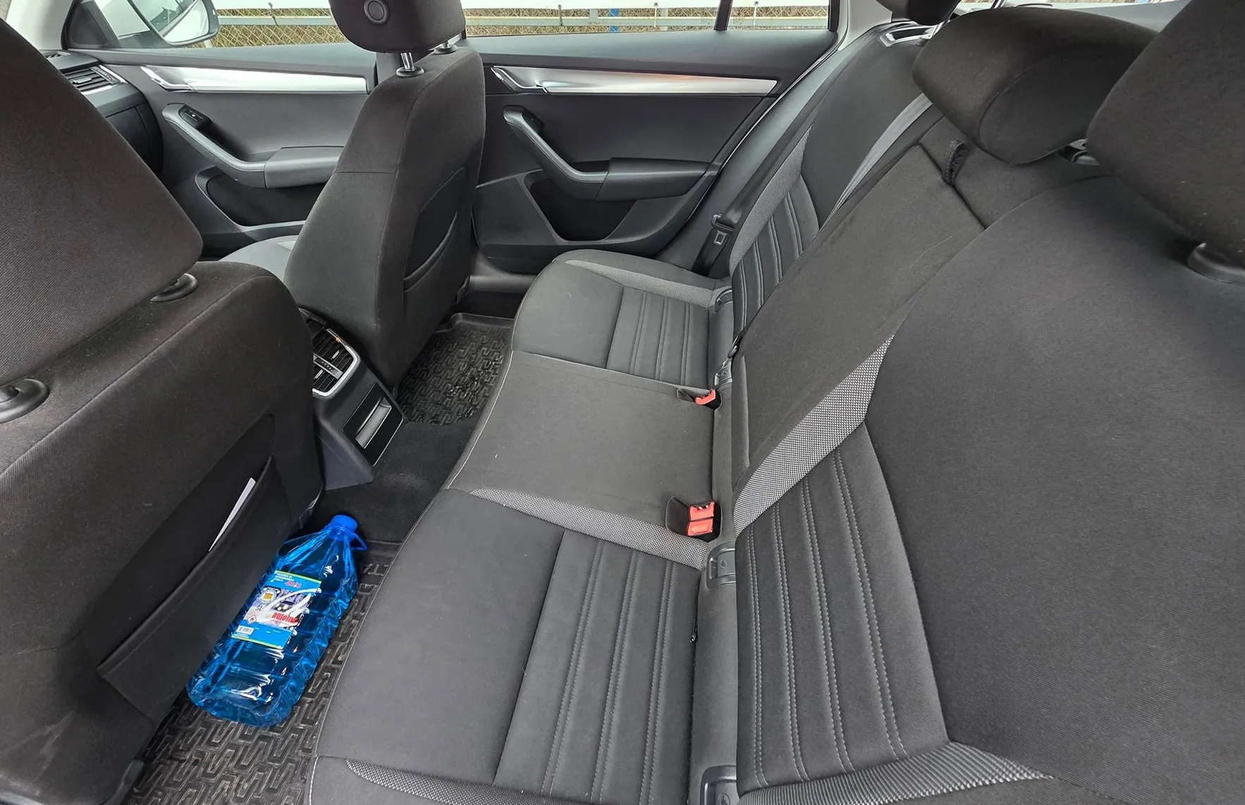 Zunanja slika - Škoda Octavia - 1.6 TDI STYLE ALU PLATIŠČA-MF-ZALSON-SLOVENSKA - 14