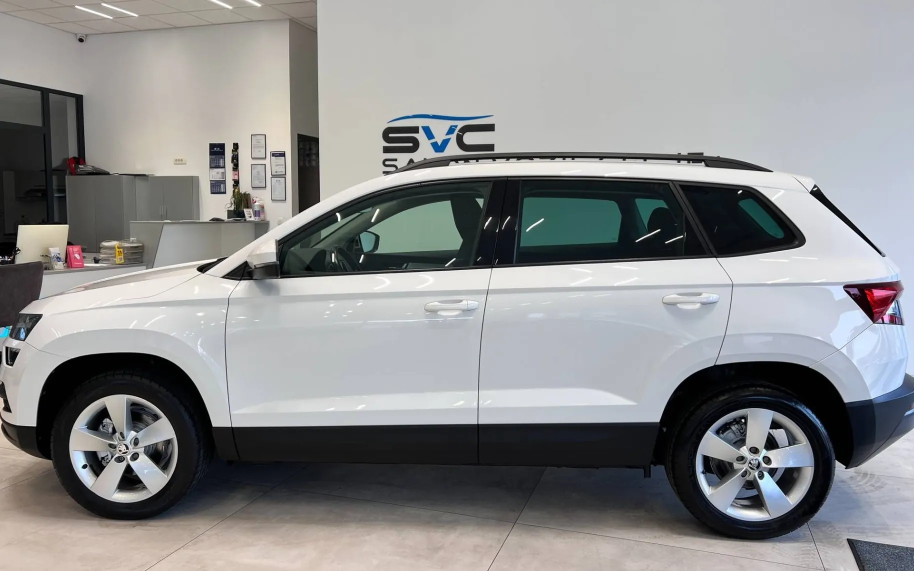Zunanja slika - Škoda Karoq - 2.0 TDI-DSG-FRONT-ASSIST-ACC-KAM-KEYLESS-NAVI-PDC. - 3