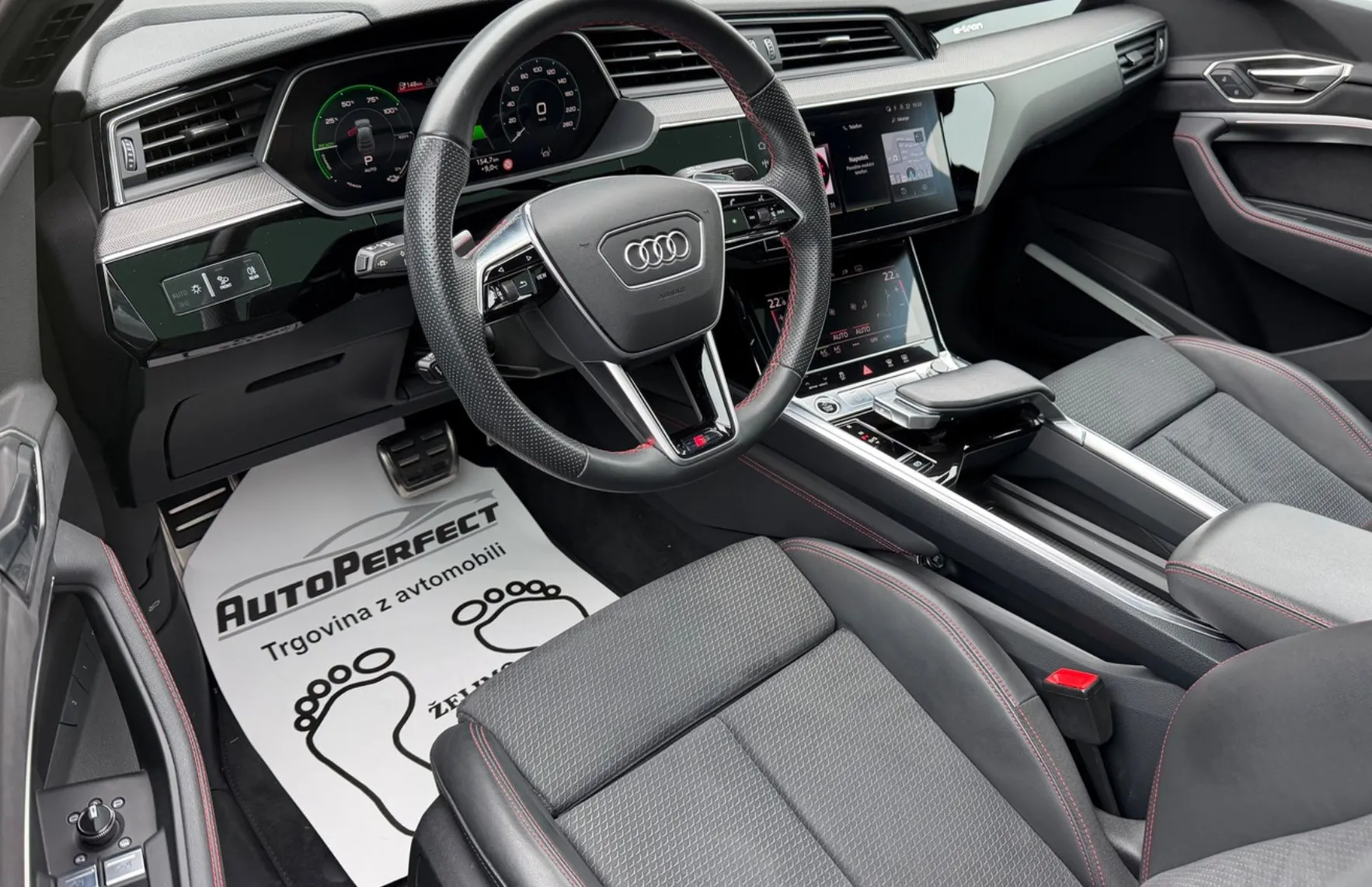 Zunanja slika - Audi Q8 e-tron Sportback - 55 quattro S-line MATRIX|KEYLESS|BO|SOFT CLOS - 9