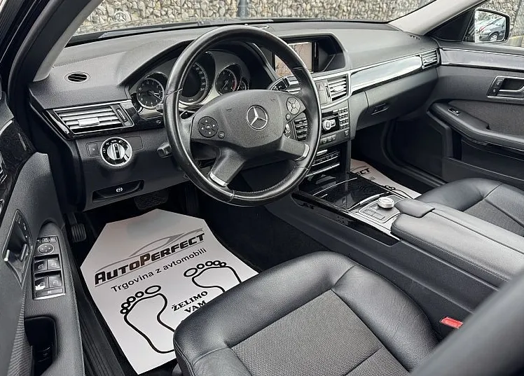 Zunanja slika - Mercedes-Benz E-Razred - E 220 CDI AVANTGARDE AVT GR SED NAVI PDC ACC - 9