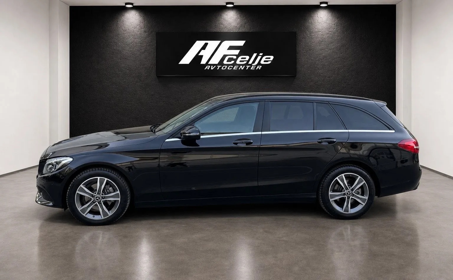 Zunanja slika - Mercedes-Benz C-Razred - 220CDI-AUT-SPORT-FUL LED-LIZING ZA TUJCE-ACC-NAV - 6