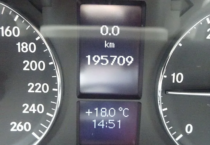Zunanja slika - Mercedes-Benz C-Razred - C 200 CDI Classic ODLIČEN FINANCIRANJE BREZ POLOGA - 10