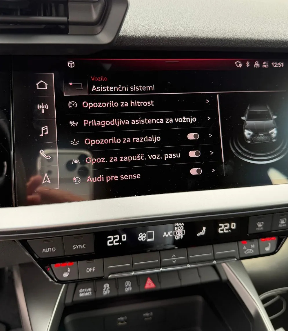 Zunanja slika - Audi A3 - 30 TDI SPORTBACK-ACC-NAVI-VIRTUAL-17COL-VELIK SERV - 12