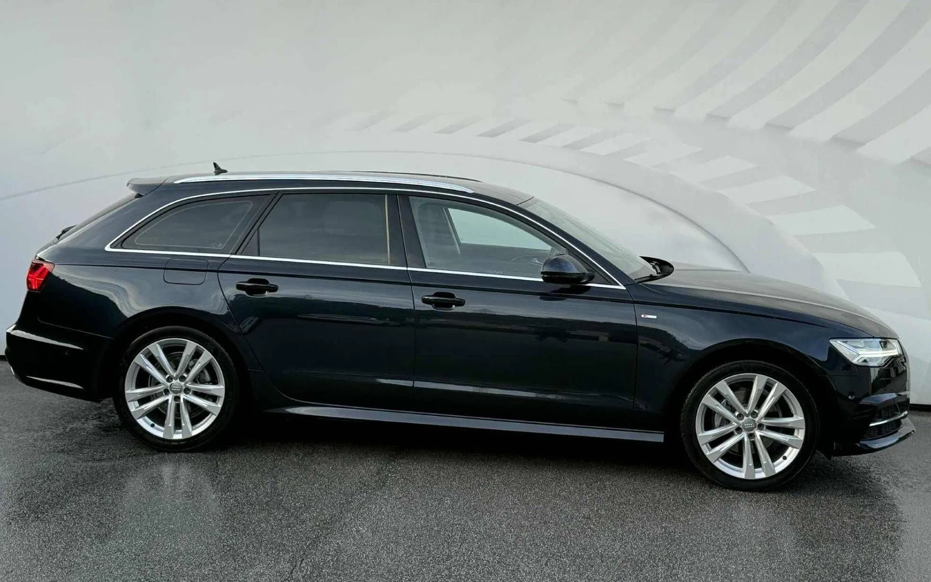 Zunanja slika - Audi A6 - Avant 2.0 TDI-AUT-S LINE-MATRIX-LIZING ZA TUJCE-NAVI - 4
