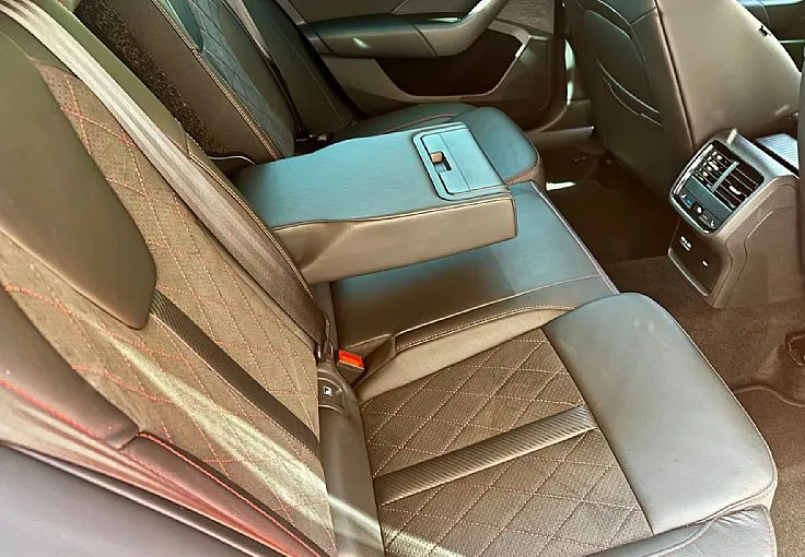 Zunanja slika - Škoda Octavia - 2.0 TDI RS+DSG+ALU19+MATRIX+DCC+ACC+CANTON+MEMORY - 8