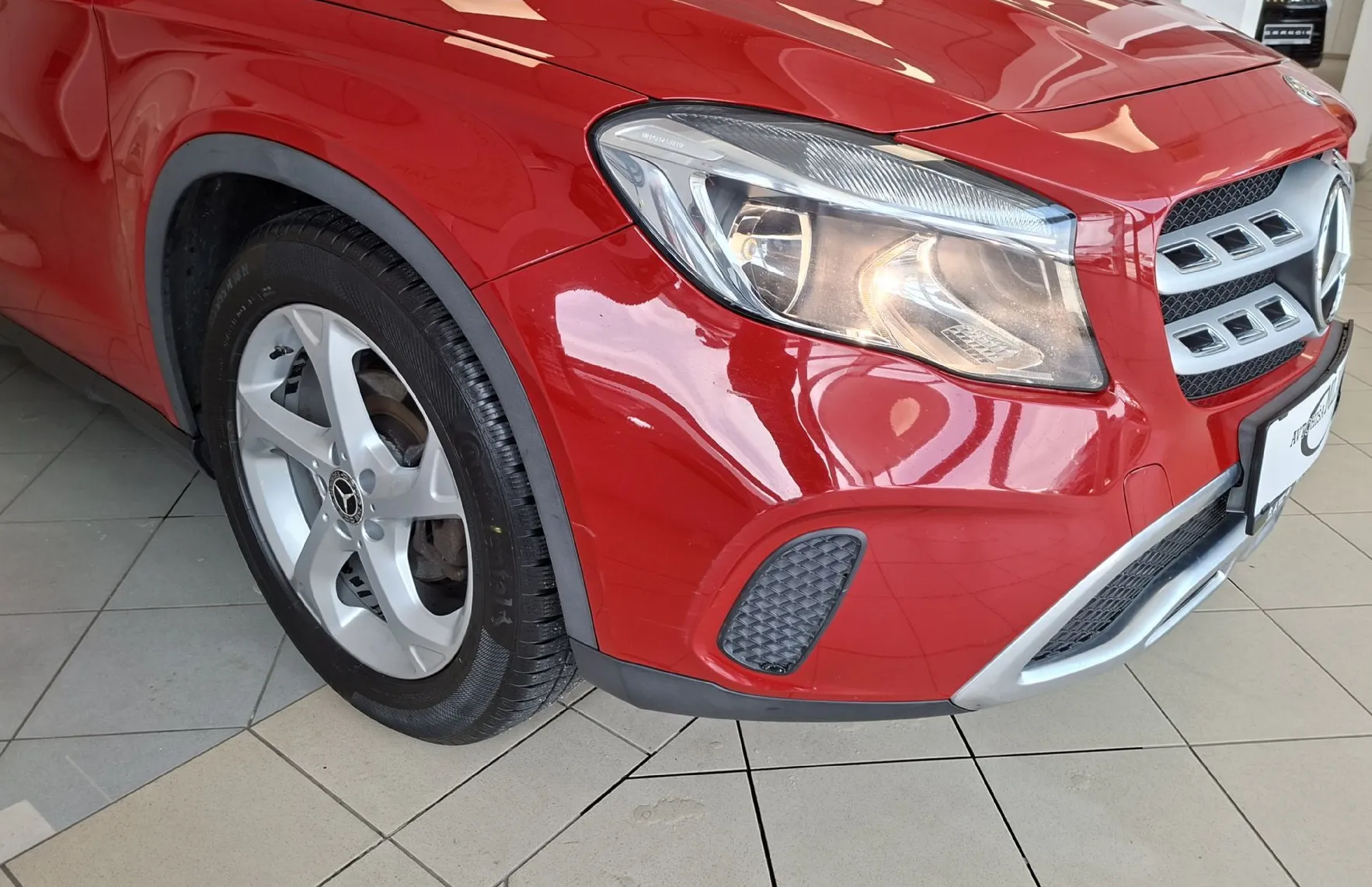 Zunanja slika - Mercedes-Benz GLA-Razred - GLA 180 URBAN - 17