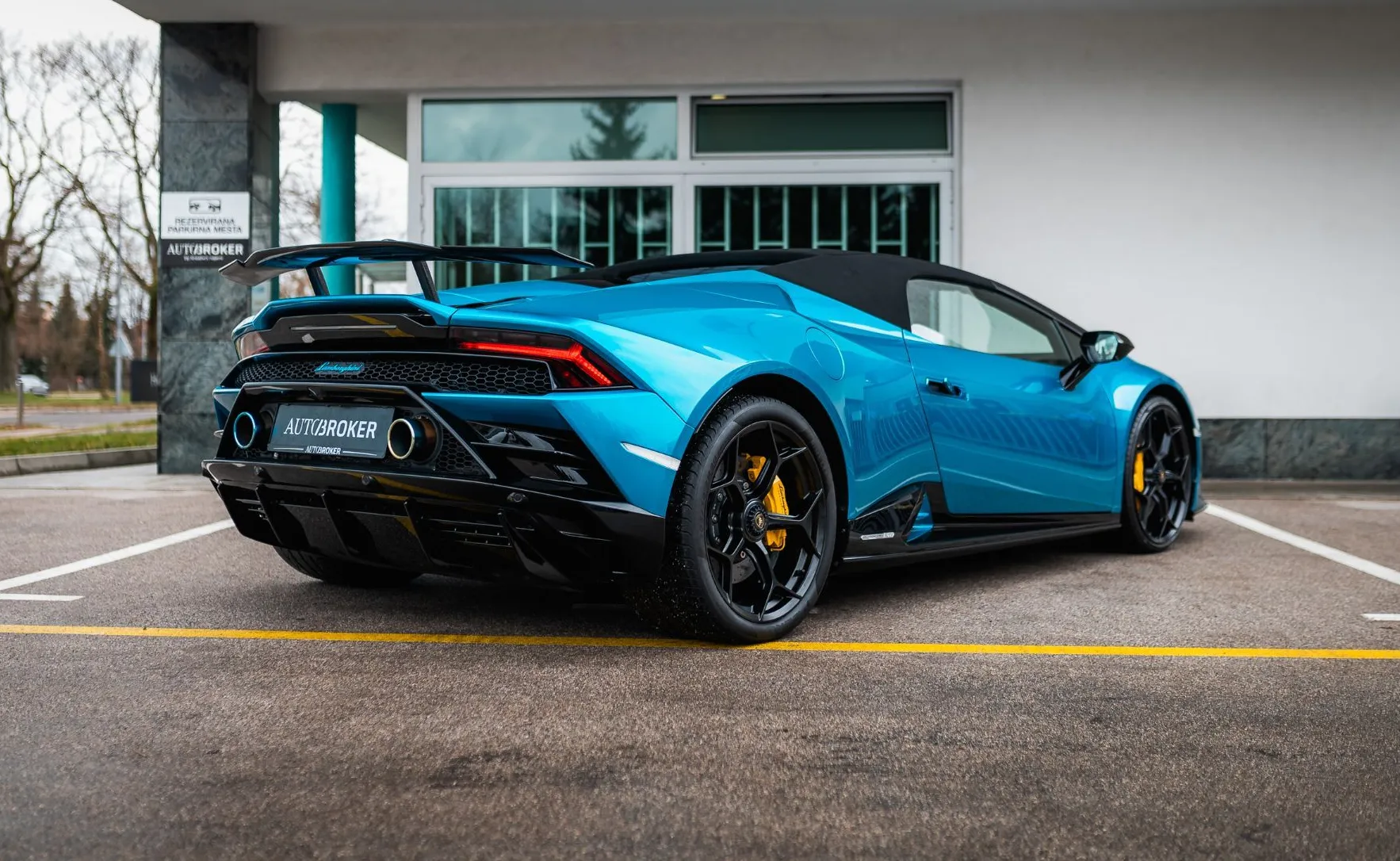 Zunanja slika - Lamborghini Huracan - EVO AWD Spyder Azzuro Secondo - 5