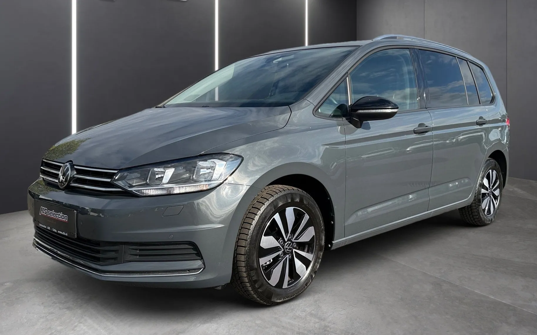Zunanja slika - Volkswagen Touran - 1.5 TSI Family-ACC-Mrtvi kot-Virtual-4x ogr.sedeži - 1