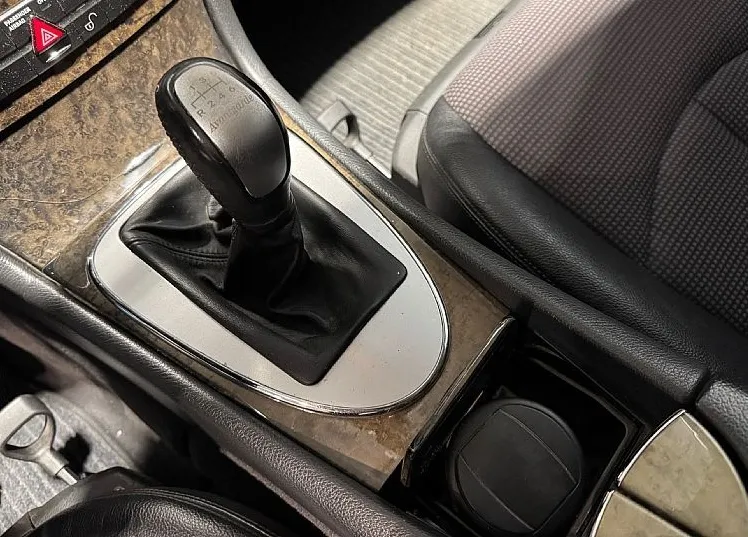 Zunanja slika - Mercedes-Benz E-Razred - E 220 CDI AVANTGARDE - 14