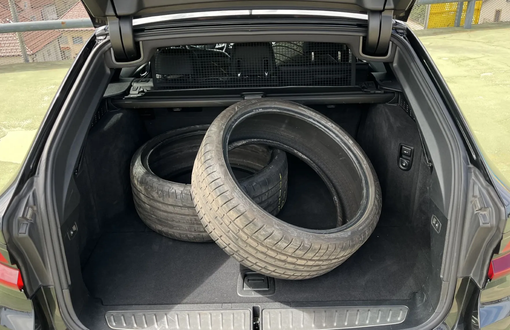 Zunanja slika - BMW Serija 5 - Touring: 540d xDrive Touring Avt. LASER. 360 KAM. PANORA - 20