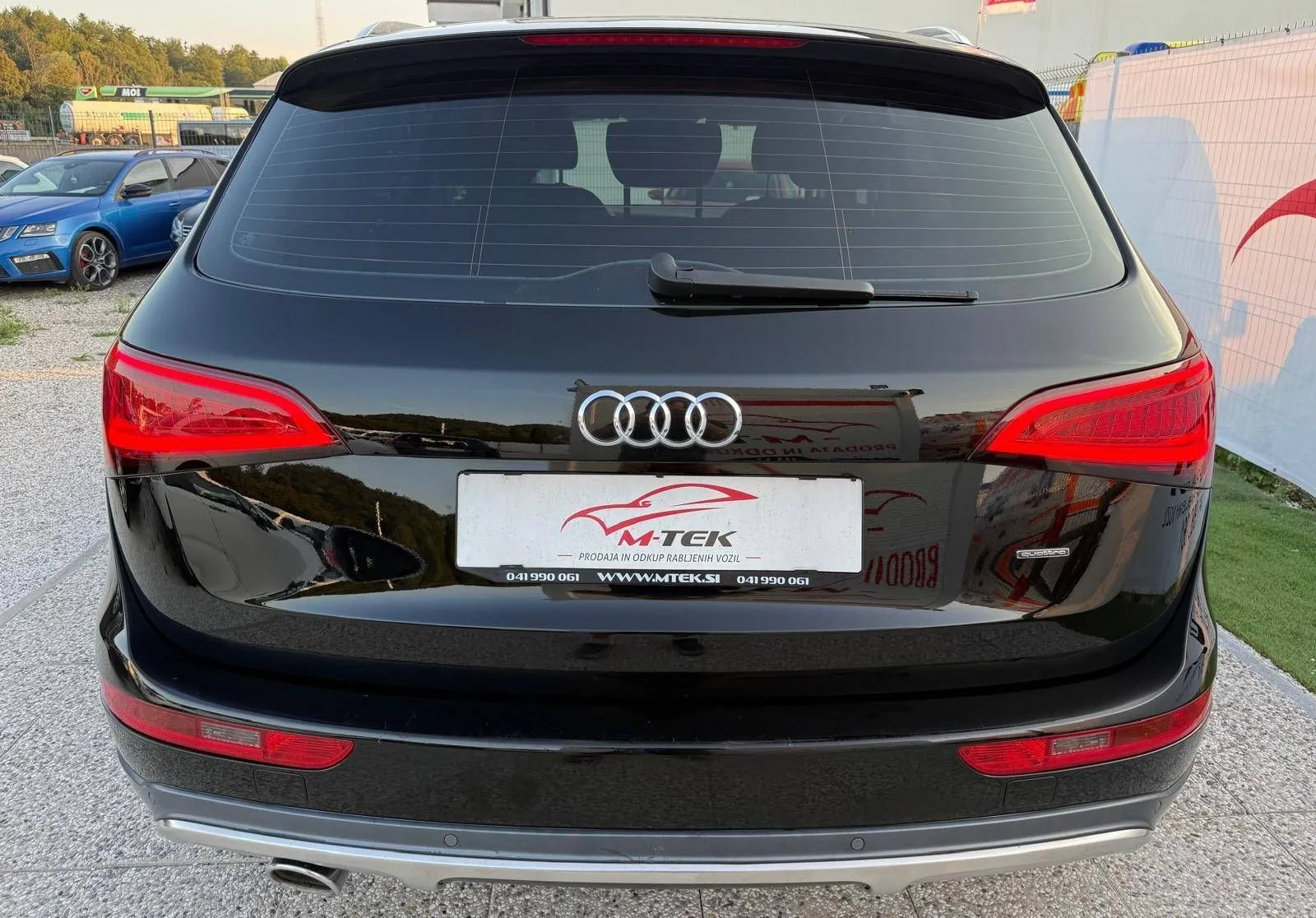 Zunanja slika - Audi Q5 - quattro 2.0 TDI ROČNI VLEČNA KLJUKA - 4