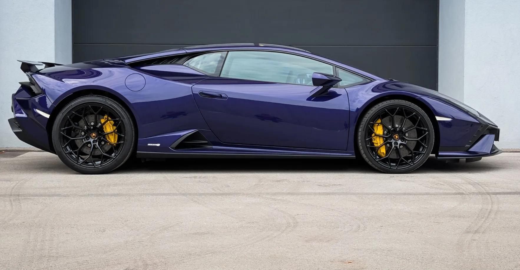 Zunanja slika - Lamborghini Huracan - Tecnica 640-2 Viola Altheia LIFT kamera RWD - 4