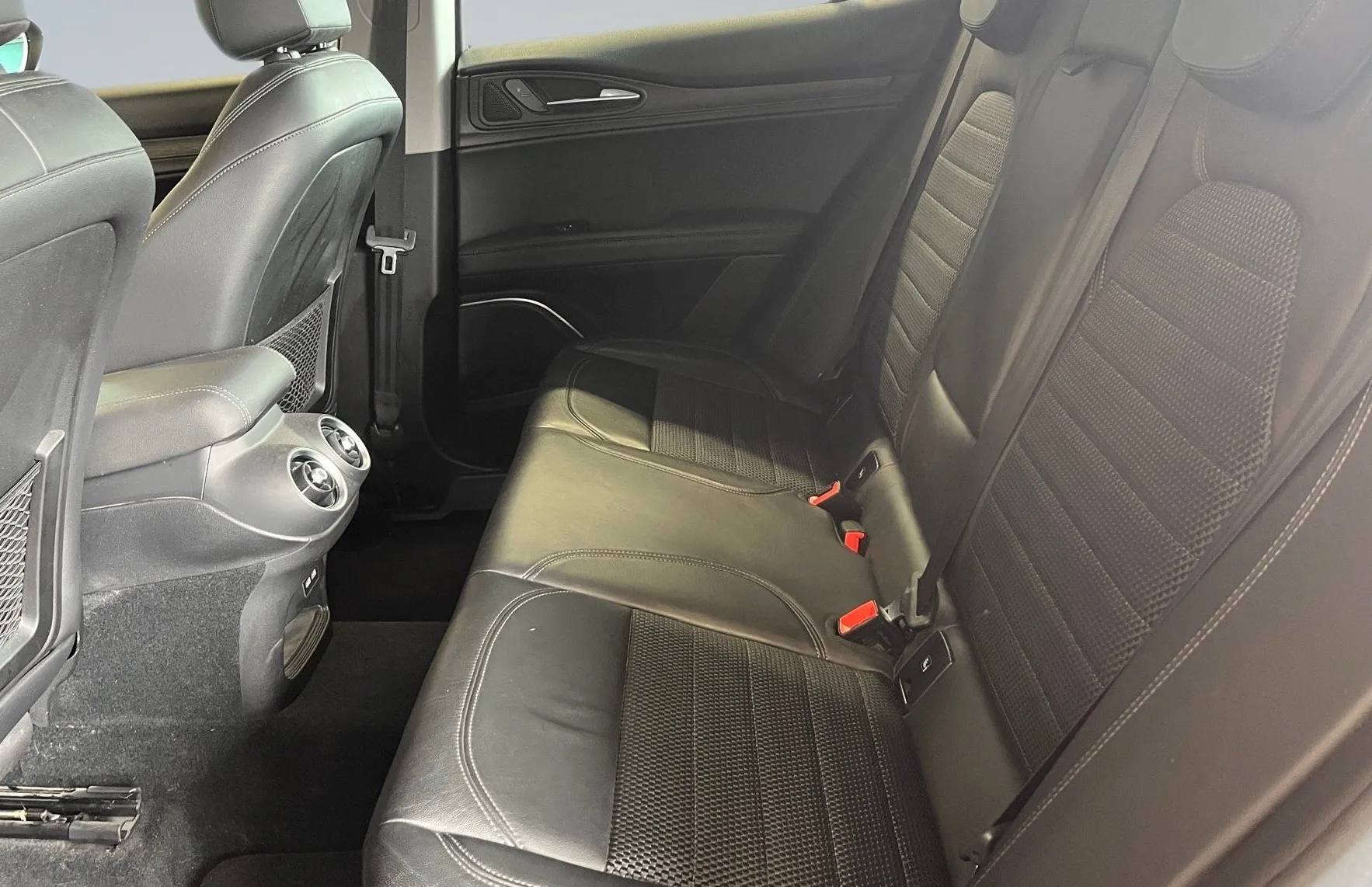 Zunanja slika - Alfa Romeo Stelvio - Q4 2.2 Diesel 210 Super Avt. - 11