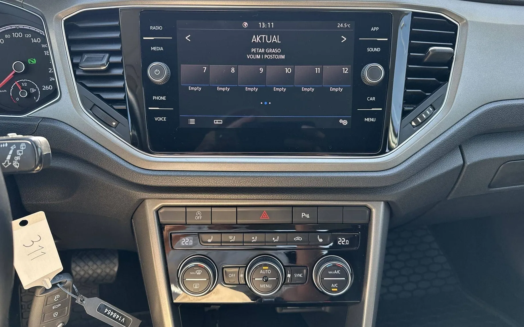 Notranja slika - Volkswagen T-Roc - 1.5 TSI BMT Style DSG - 16