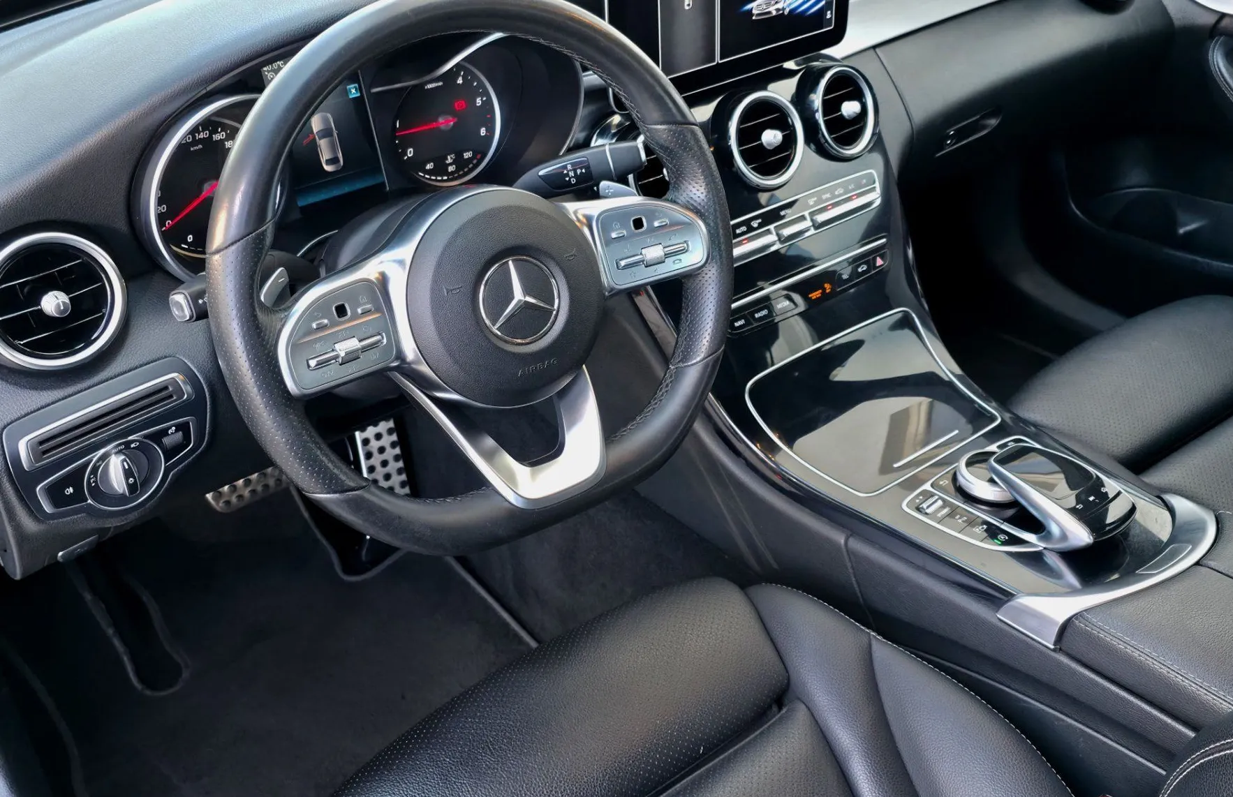 Zunanja slika - Mercedes-Benz C-Razred - 180d AMG Line Avt. LED•TEMP•NAVI•KAMERA•F1•18C - 5