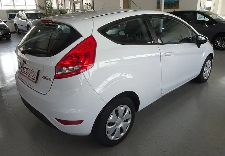 Zunanja slika - Ford Fiesta - 1.25 1. LASTNIK SLO - FINANCIRANJE BREZ POLOGA - 4