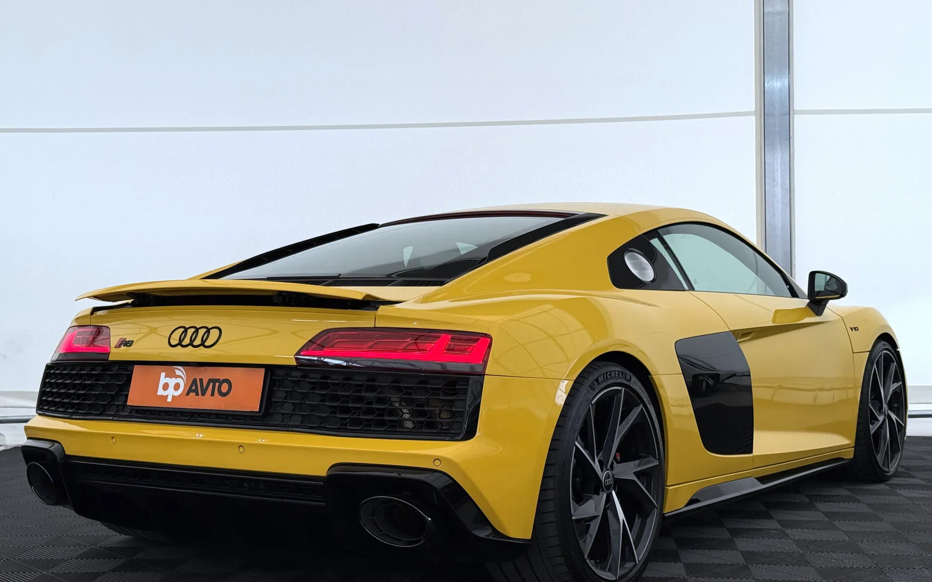 Zunanja slika - Audi R8 - Coupé V10 performance quattro S-tronic - 3