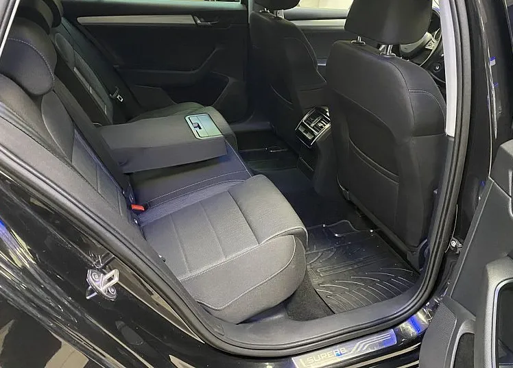 Zunanja slika - Škoda Superb - 2.0 TDI Active DSG 4X4 190 KS.  TOP AVTO - 11