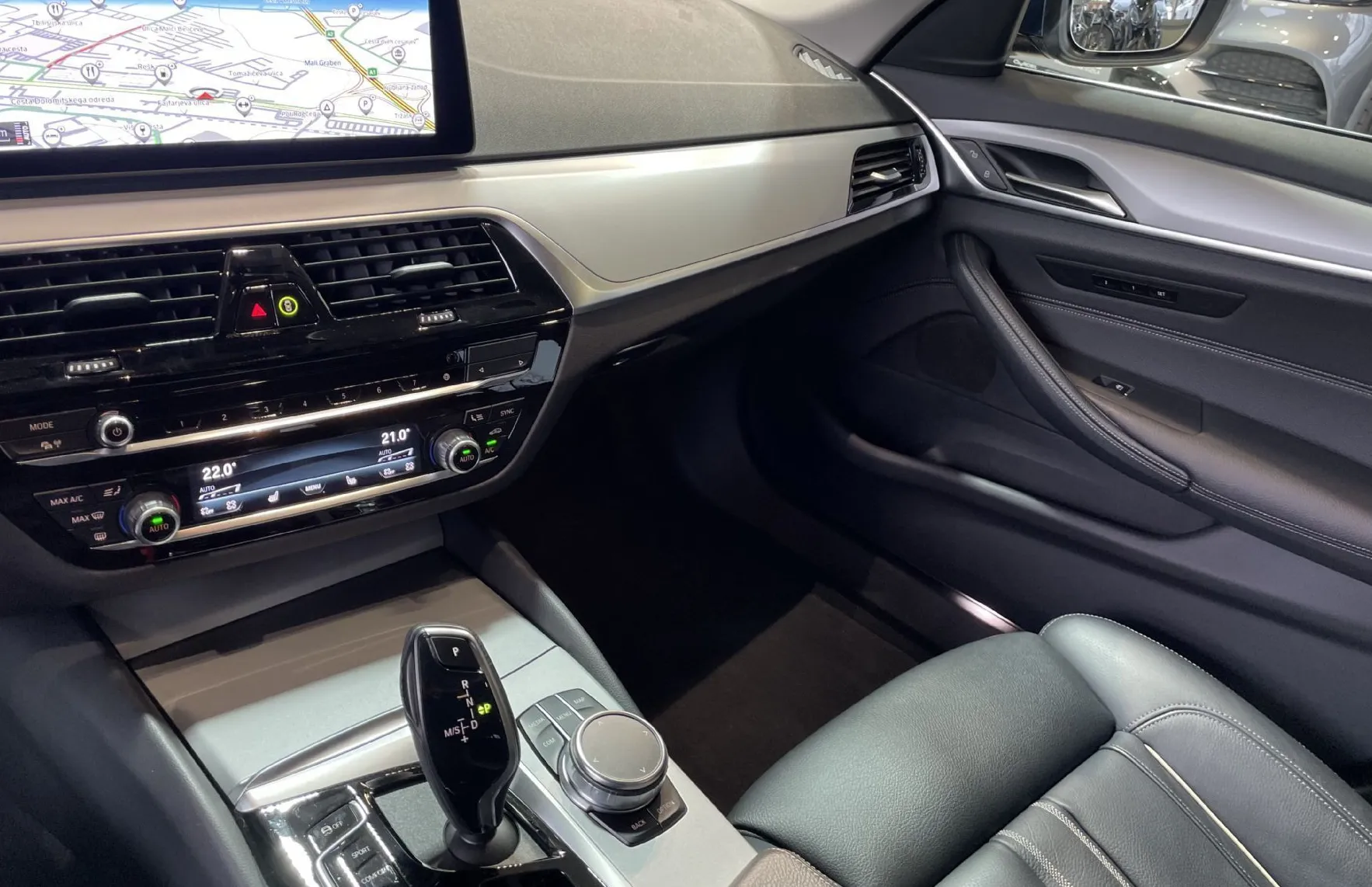 Zunanja slika - BMW Serija 5 - Touring: 1.LASTNIK-BUSINESS-RADAR-NAVI-MEMORY-USNJE - 11