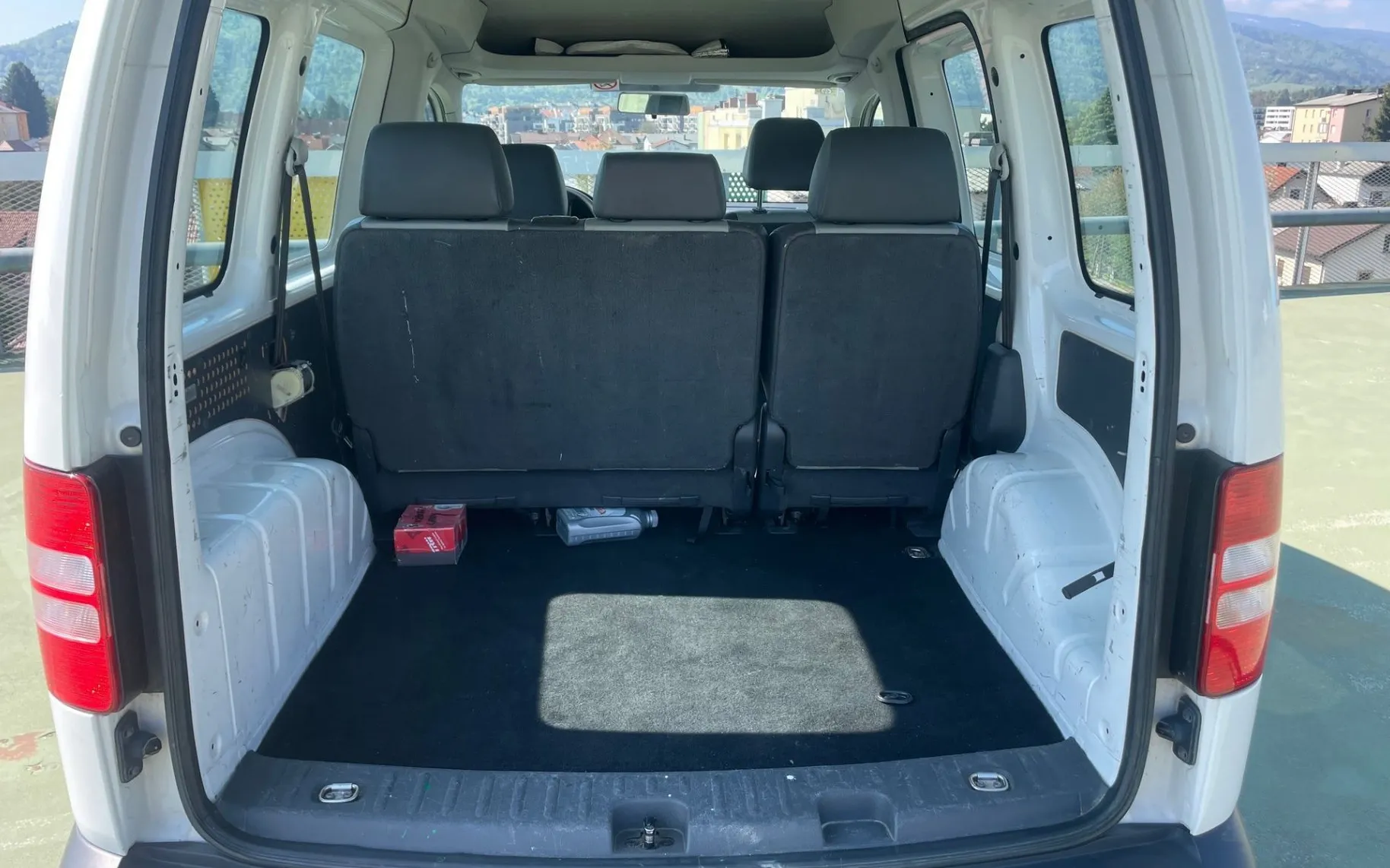 Zunanja slika - Volkswagen Caddy - 1.6 TDI 55 KW KAMERA. - 14