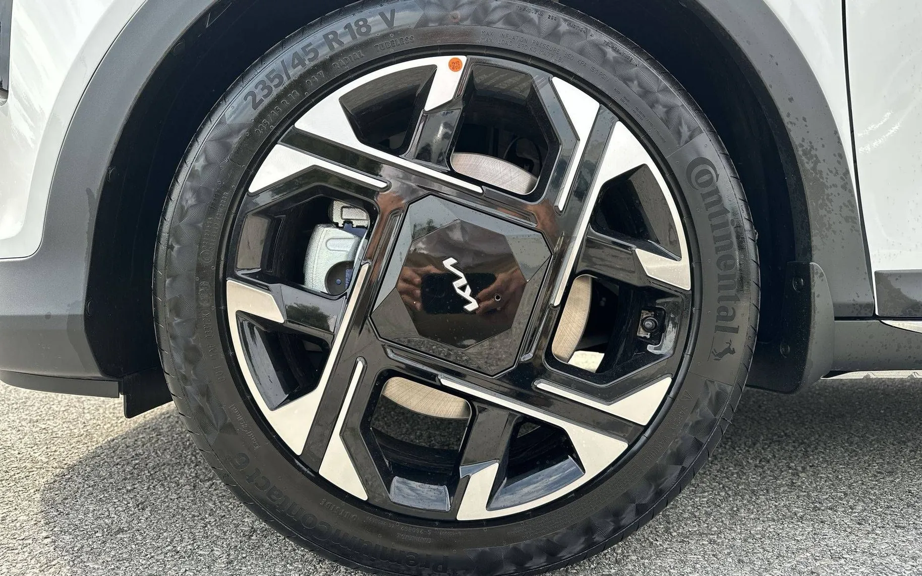 Notranja slika - KIA XCeed - 1.6 T-GDI EX-Line 7 DCT - 9