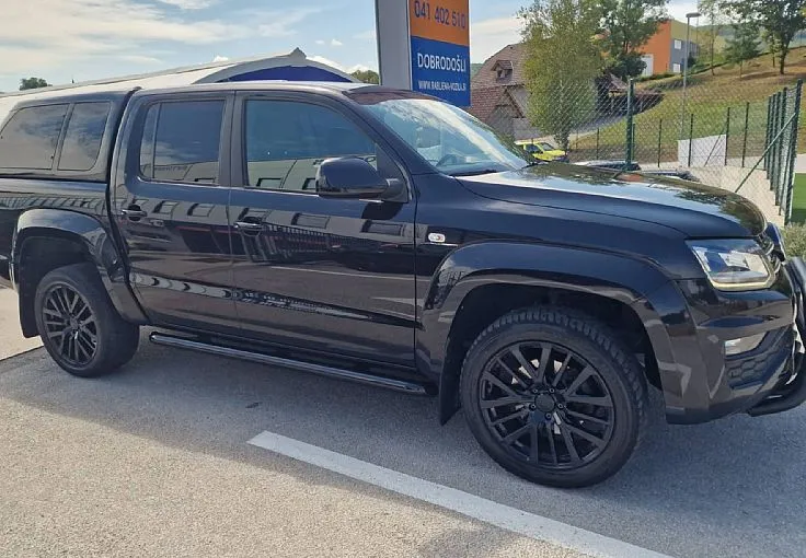 Zunanja slika - Volkswagen Amarok - 3.0 TDI SHADOW EDITION ZELO LEPA KOMBINACIJA - 4
