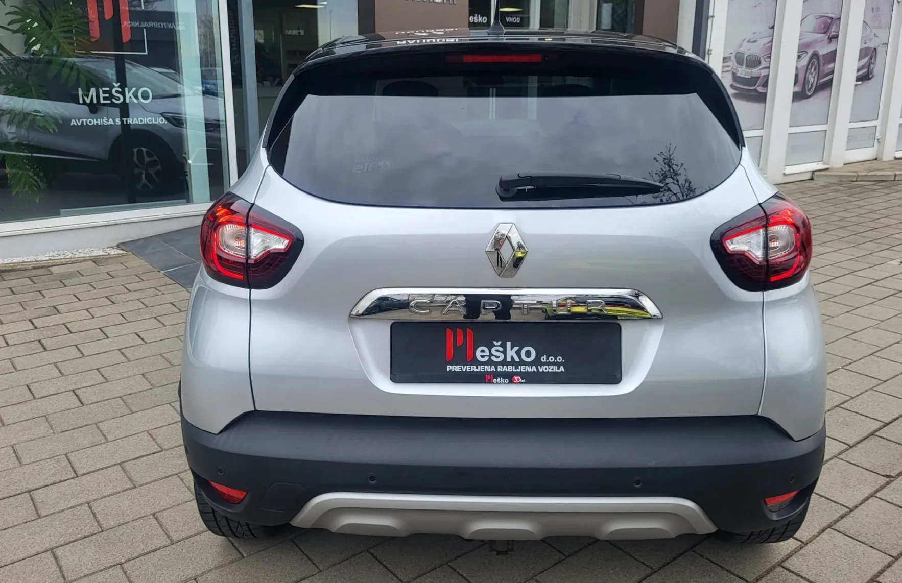 Zunanja slika - Renault Captur - Intens TCe 90 1last-navi-alu-kamera-pdc-tempom-acc - 5