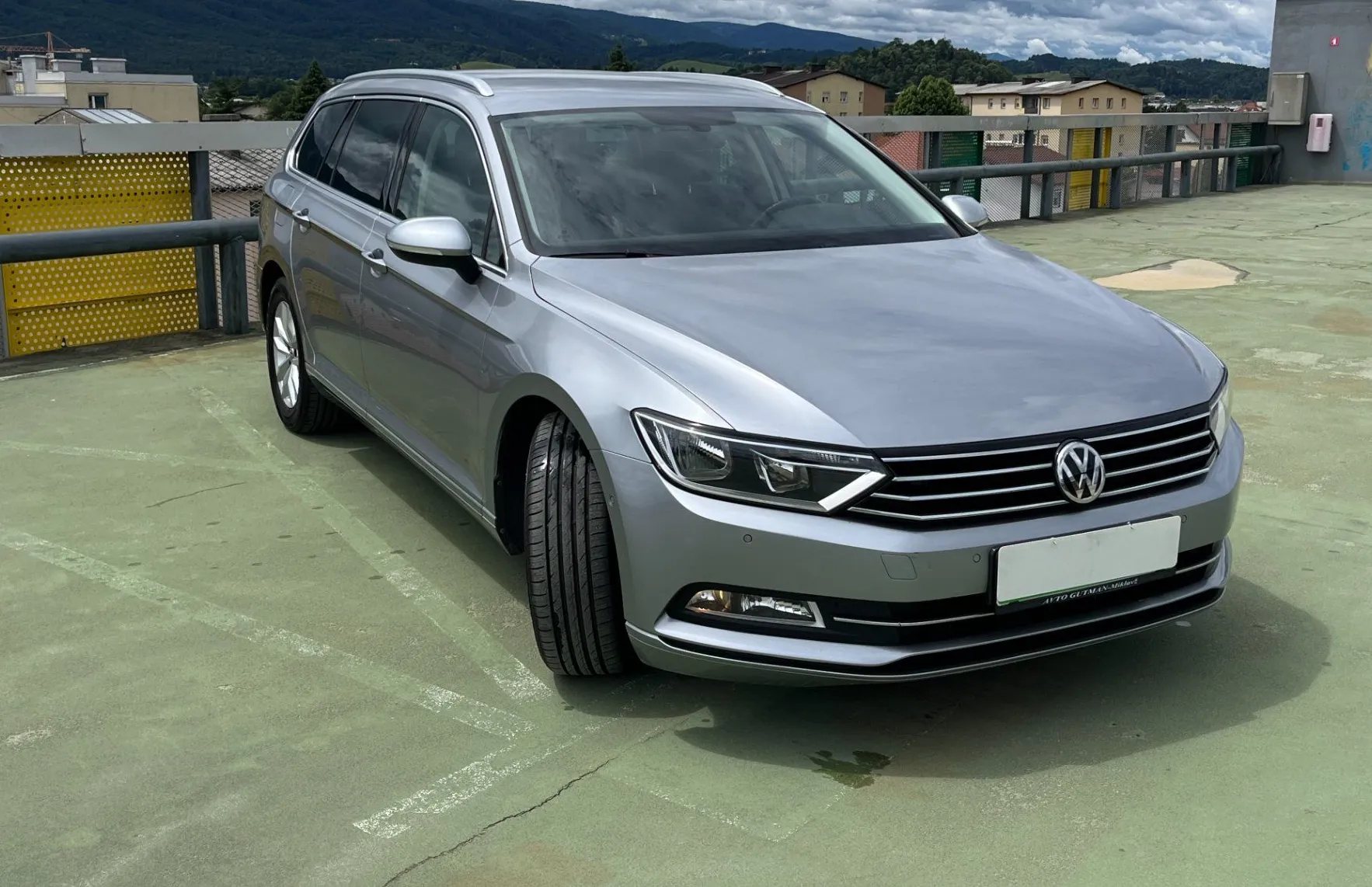 Zunanja slika - VW Passat - Variant 2.0 TDI BMT Comfortline DSG. VZR. KAM.2XPDC. NAVI - 3