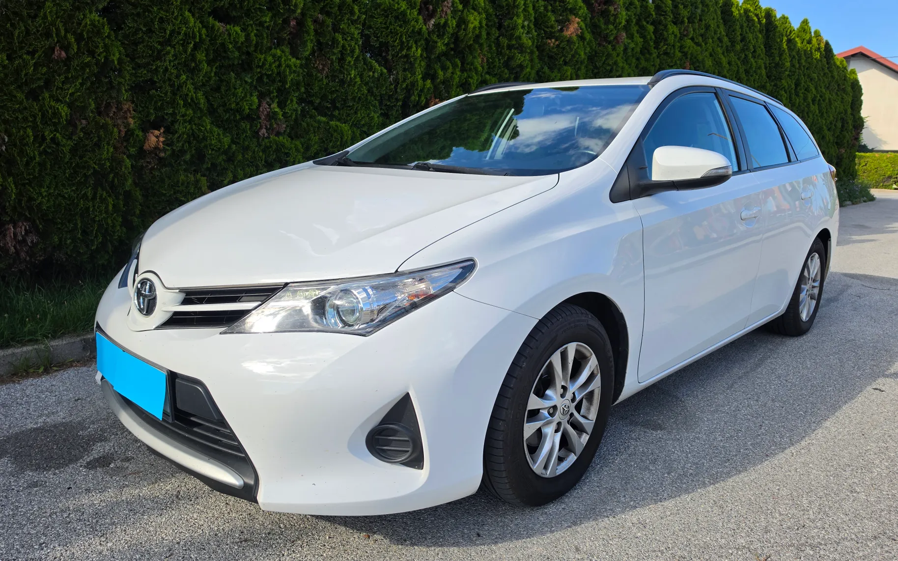 Zunanja slika - Toyota Auris - Toyota  TS 1.4 D-4D Luna - 1