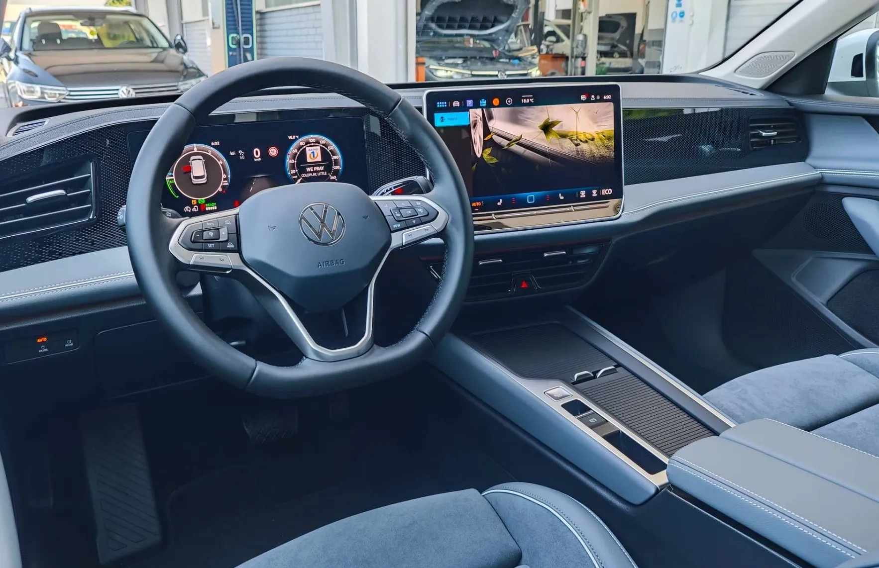 Zunanja slika - Volkswagen Passat - Variant 1.5 TSI eHybrid Business DSG 150kW... - 8
