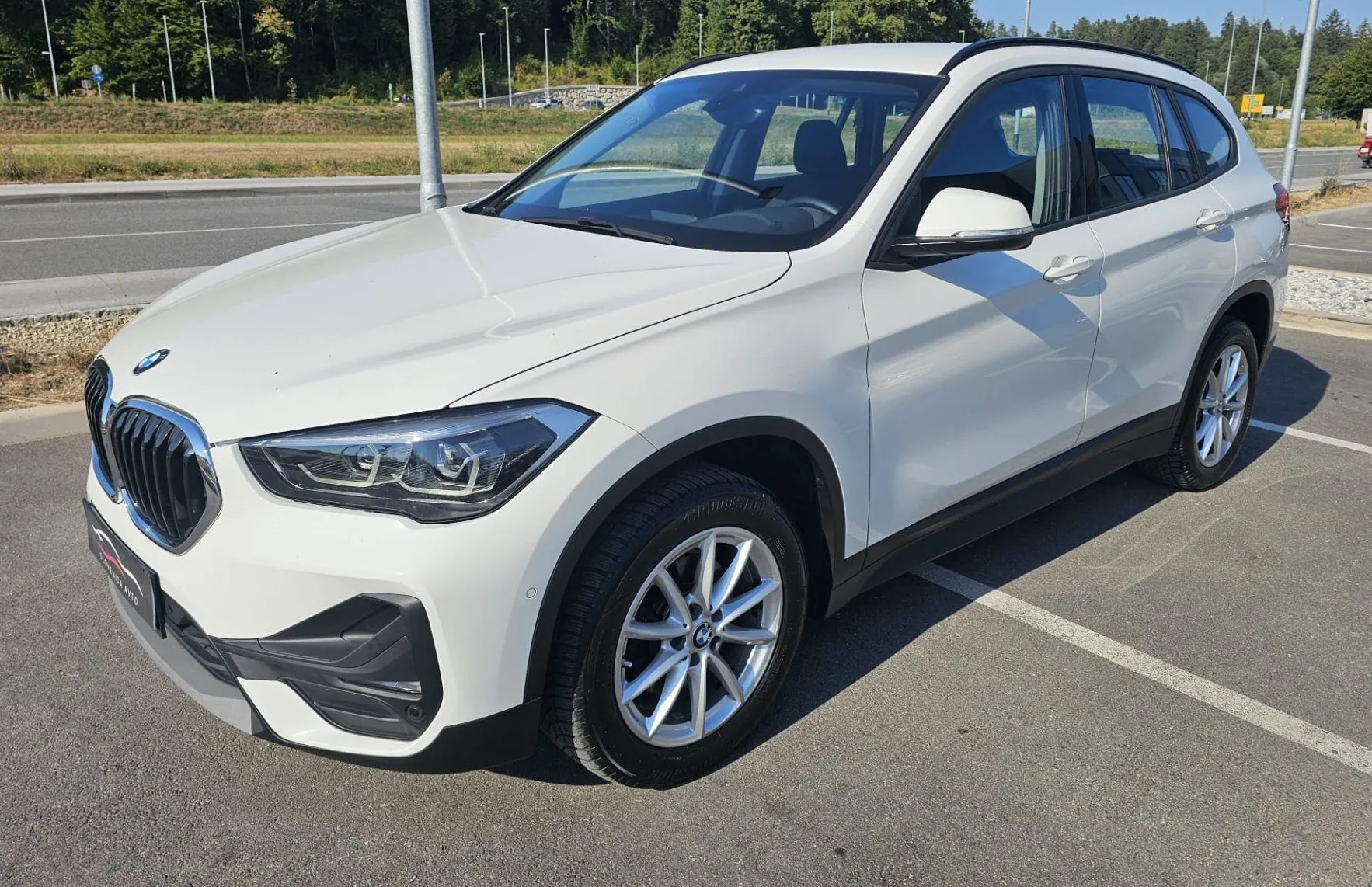 Zunanja slika - BMW X1 - serija : xDrive18d Advantage|navi|el prtljažnik|fulLED| - 1