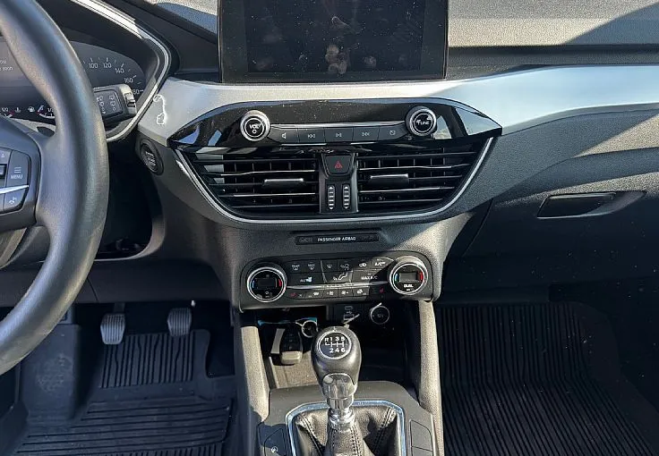 Zunanja slika - Ford Kuga - Trend 1.5 Trend-NAVI-GRETJE 1 LASTNIK - 10